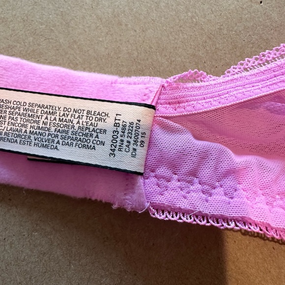 “SET”Victoria’s Secret Bra 36C with Matching Panty - Picture 5 of 8